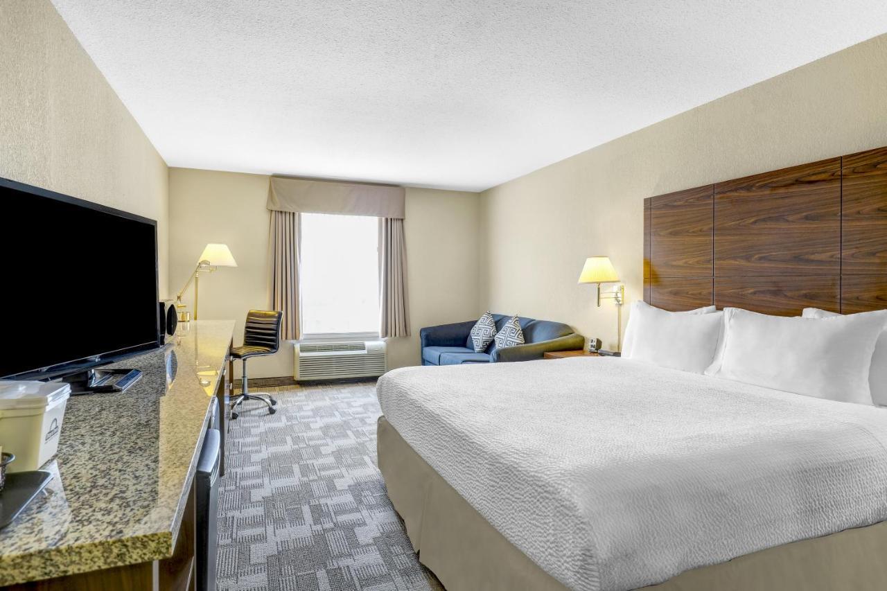 Days Inn By Wyndham Red Deer Exterior photo