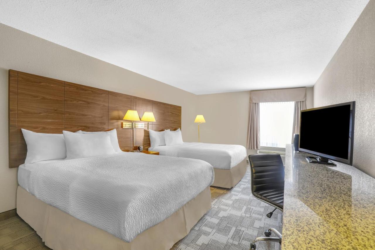 Days Inn By Wyndham Red Deer Exterior photo